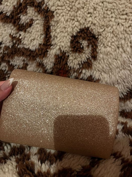 Официална дамска чантичка без дръжка