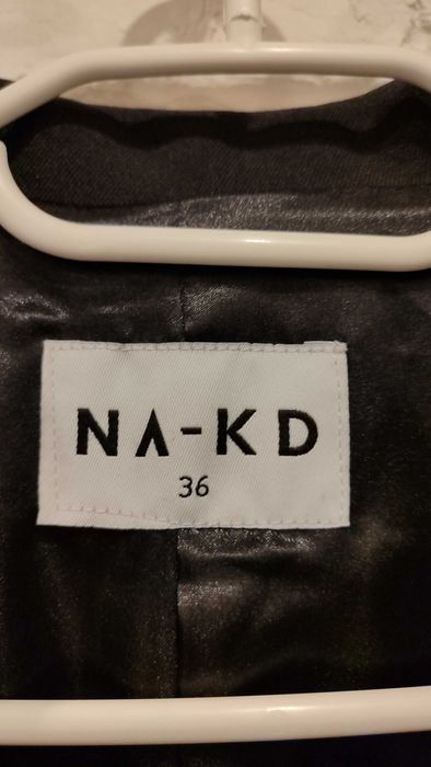 Дамско есенно палто/сако NA-KD размер S/M, НОВО
