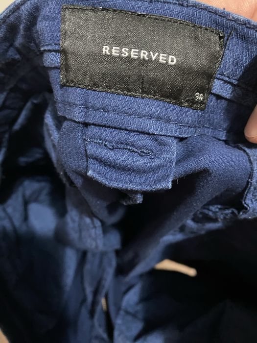 Pantaloni chino reserved