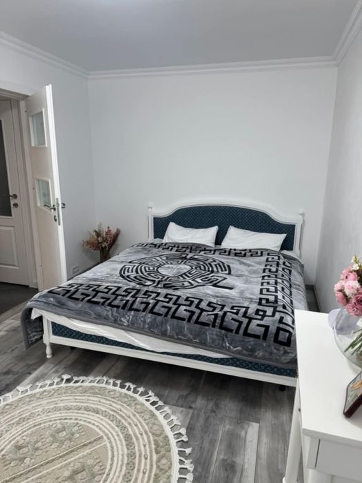 Apartament 2 camere modernizat 3 camere utilat mobilat la cheie !