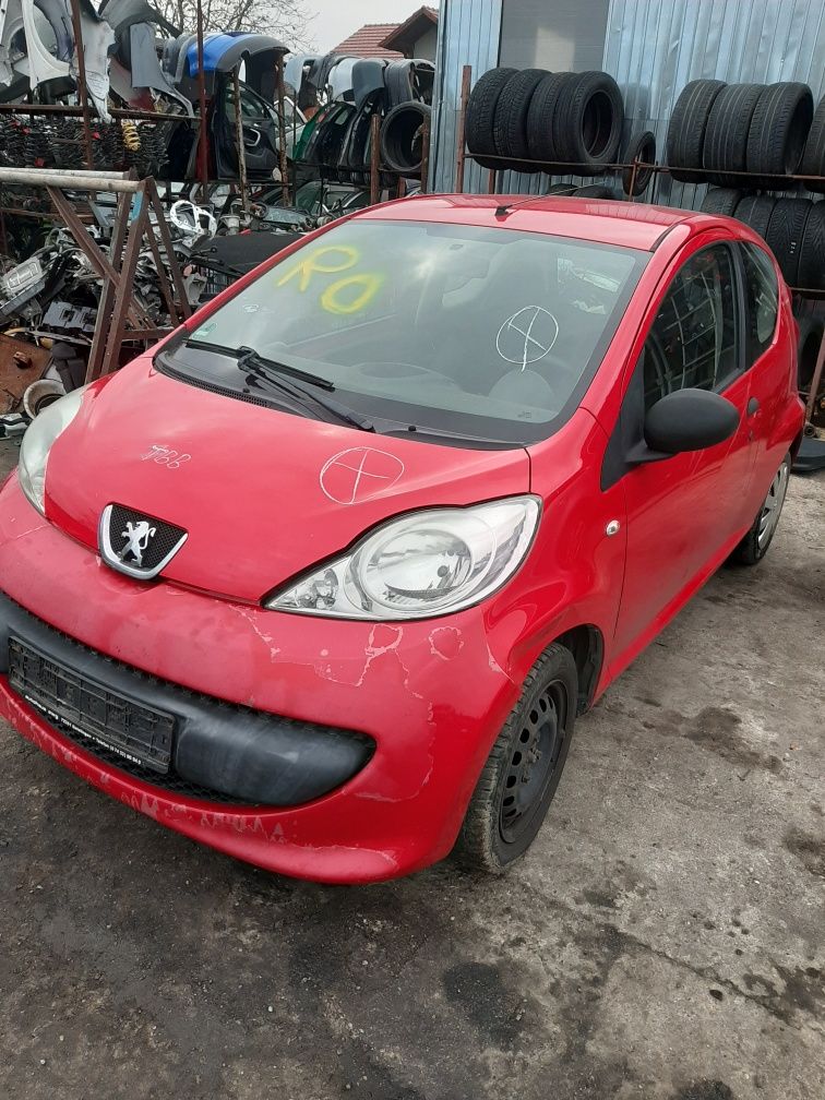 Trager / panou frontal/ lonjeron Peugeot 107 an 2005-2008