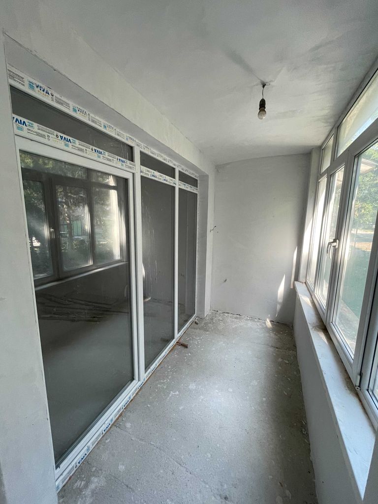 Продава се Четиристаен апартамент в с. Крепча, Област Търговище - 104 кв.м за 1010 €/кв.м - Снимка #14