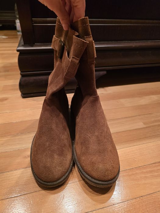 Ghete piele intoarsa