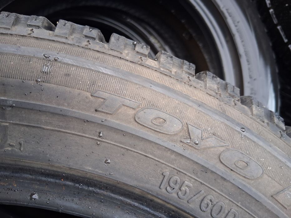 195 60 16 С за БУС  TOYO 4броя зимни