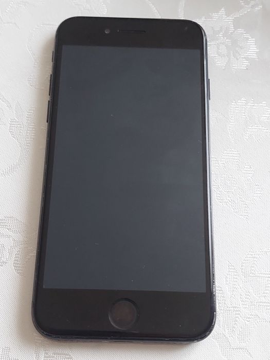 Продам  IPhone 7 32Gb