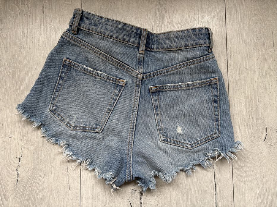 Къси панталони Zara