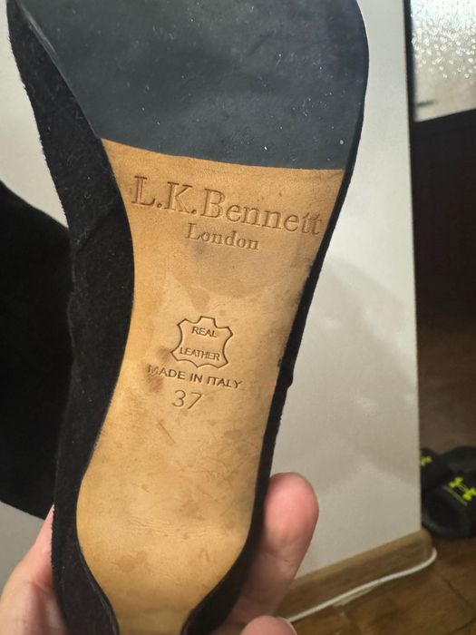 Стилни официални женски ботуши с ток