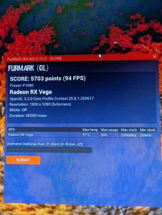 Sistem gaming Intel Xeon E5 2680 v4 14 core 32gb ddr4 RX Vega 56 8gb 5