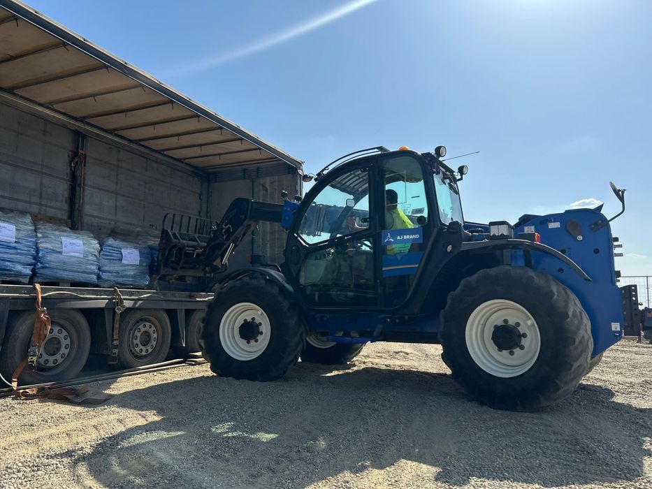 Incarcator Frontal NEW HOLLAND LM 7.42