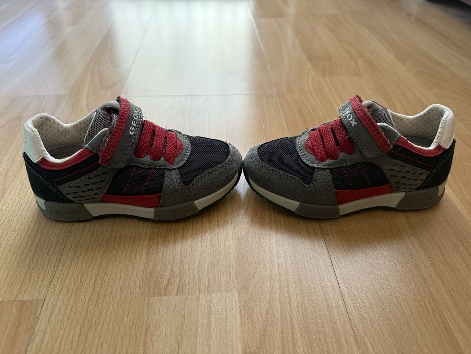 Geox обувки/маратонки 25 номер
