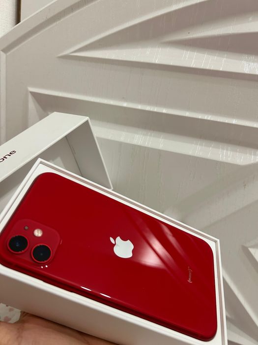Айфон 11 product RED