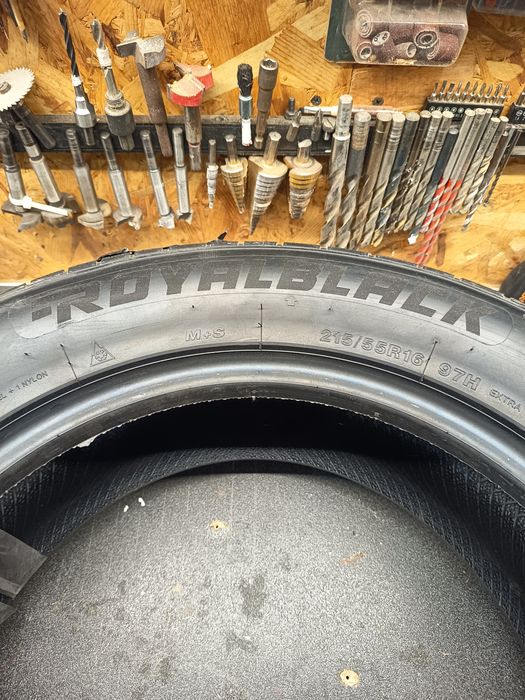 Cauciucuri de iarna 215/55R16