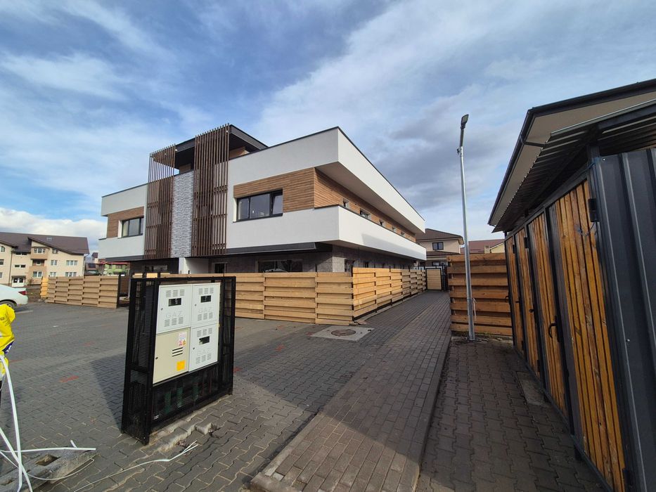 Casa Floresti parc Poligon