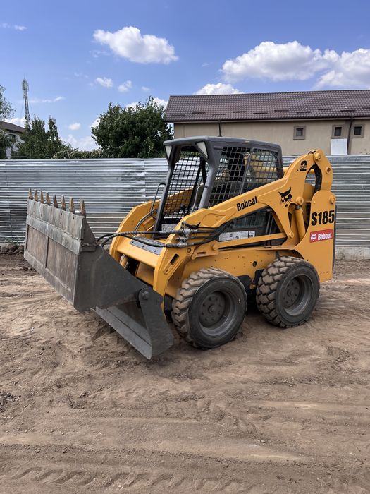 Manitou buldoexcavator bobcat miniexcavator miniincarcator compactor
