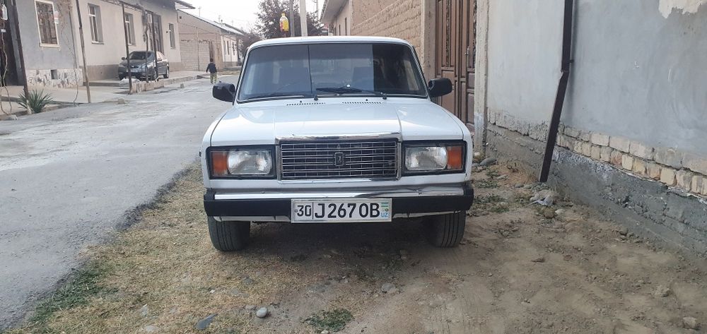 2107 vaz 2008 yaxshi xolatda obmen