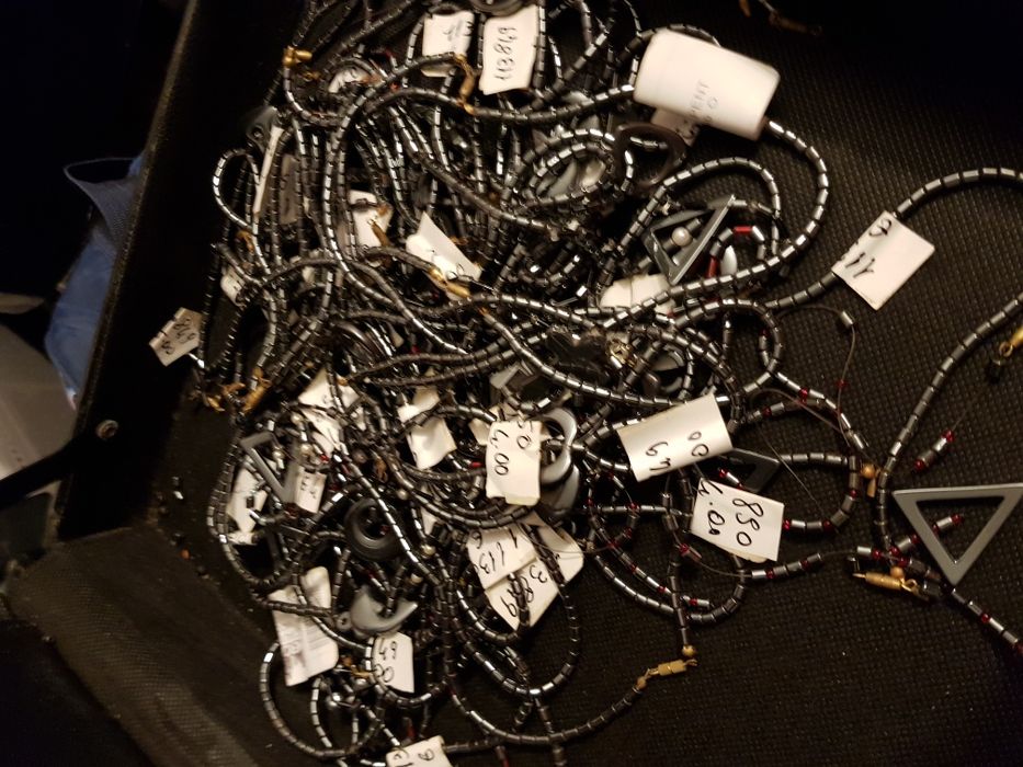 Brățări, lănțișoare