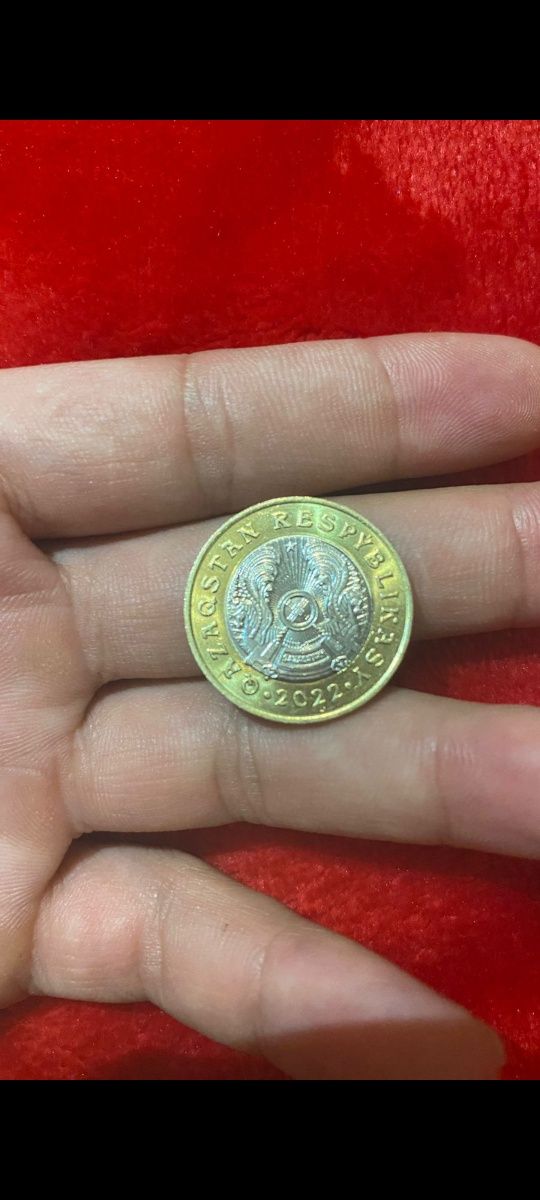 Продам саммую редкую монету 100 тенге Сакский Стиль виде олений