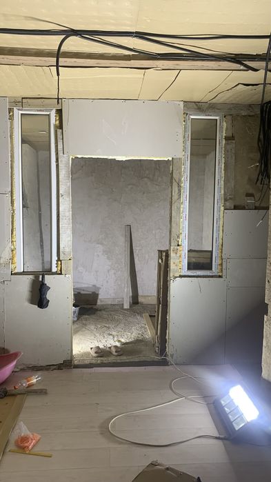 Продам батарей и ламинат