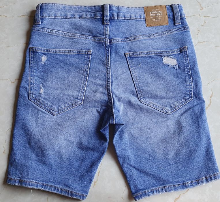 Джинсовые шорты BERSHKA -Skinny