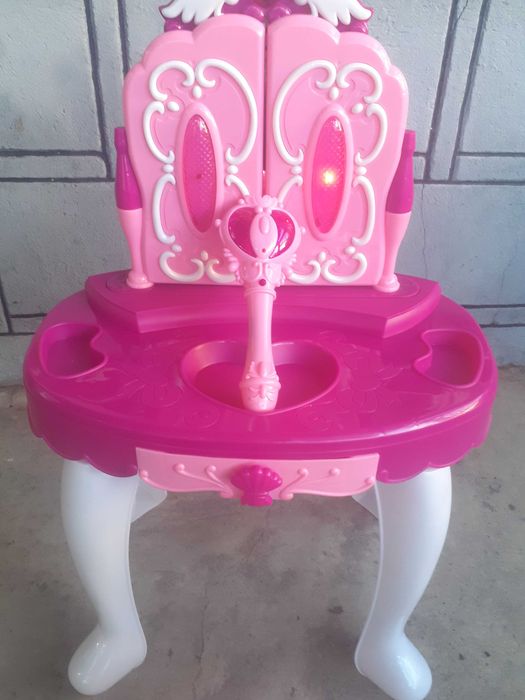 Детска тоалетка със звук и светлина