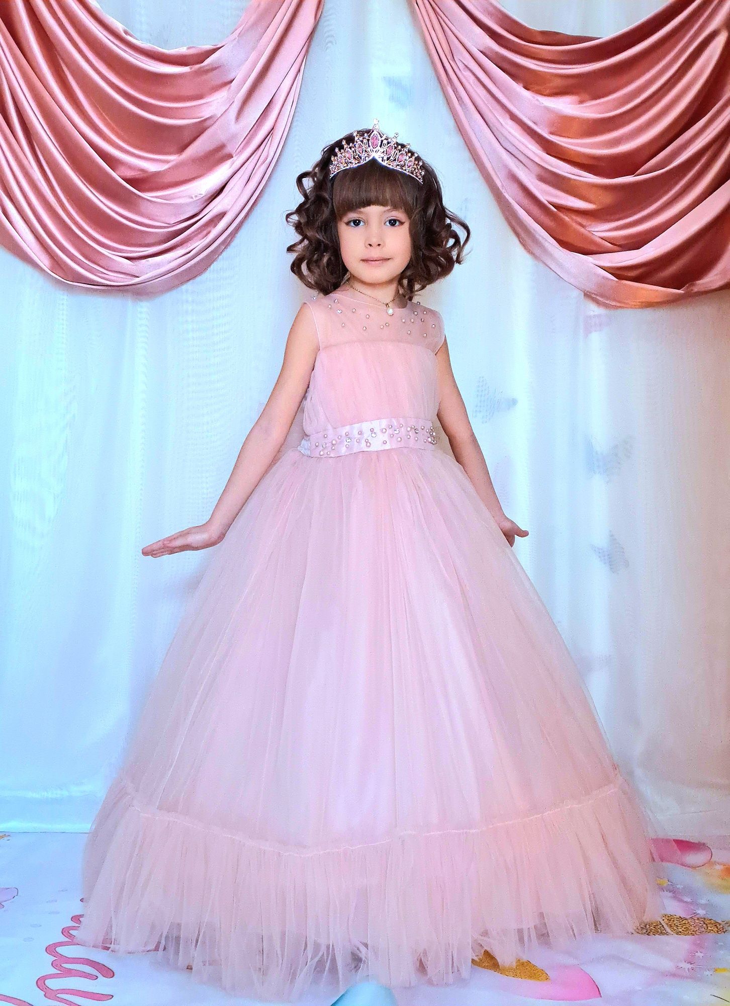Шикарное новое платье на 6-13 лет