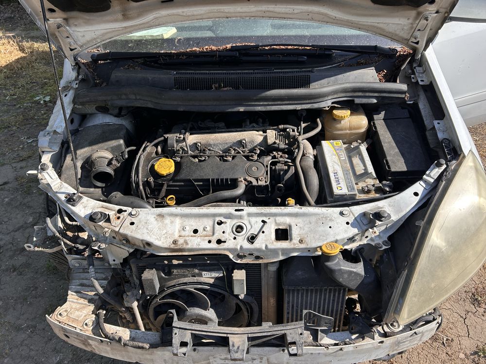 Opel Zafira B 1.9cdti САМО НА ЧАСТИ
