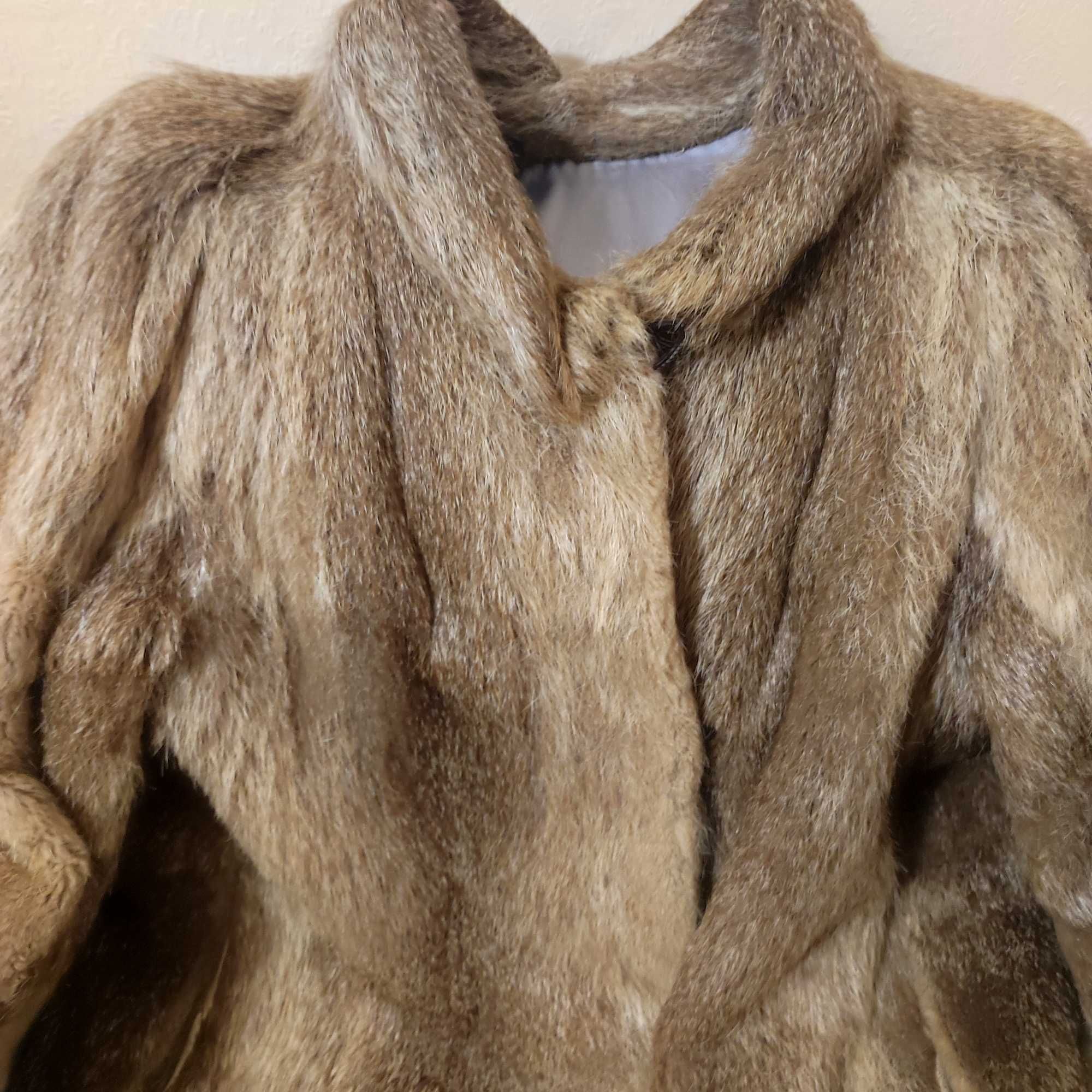 Дамско кожено палто от белка размер 42-44