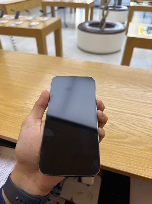 Srochno ! Iphone 14 pro max yaxshi xolatda