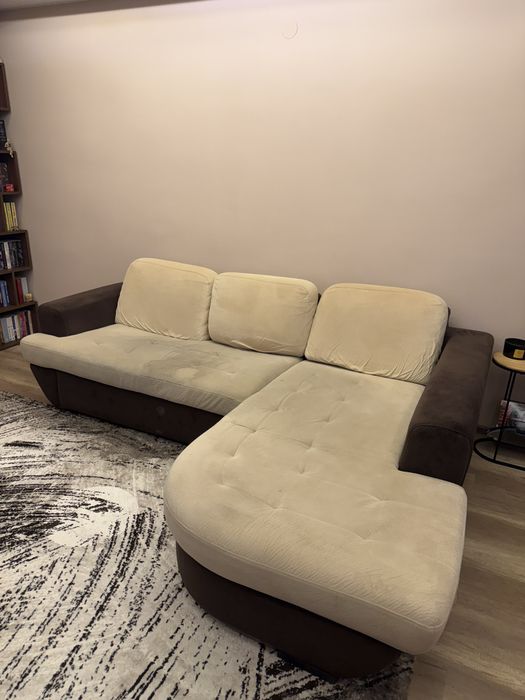 Кафяв ъглов диван