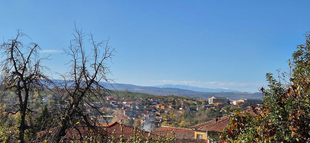 Парцел със спер локация и параметри в с.Присово.