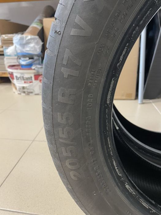 Гуми Continental 205 / 55 / R17 - 80лв комплекта