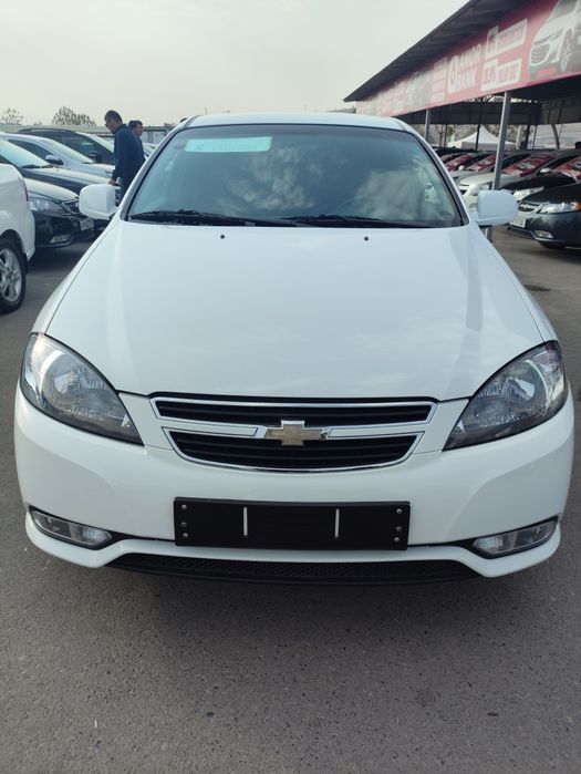 White gentra 2023yil