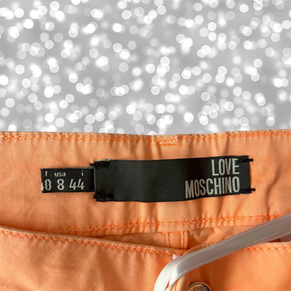 Love moschino къс панталон