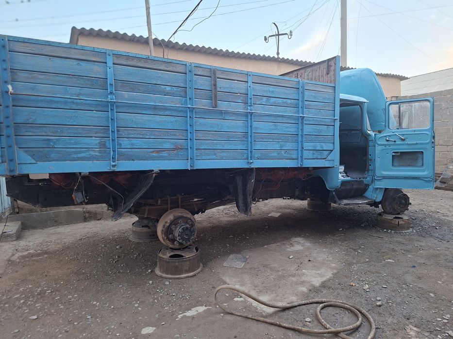 Зил бортовой 1989 лий сотилади срочно