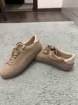 Adidasi sport mango