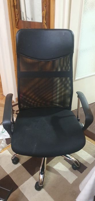 Scaun birou,funcțional,