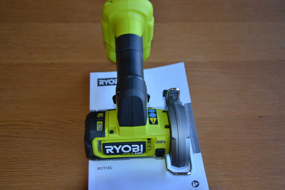 Нов безчетков ъглошлайф Ryobi 18V