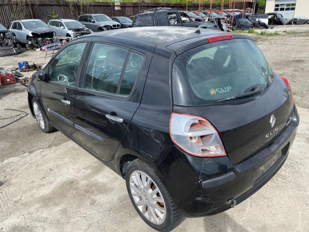 Renault Clio 1.5 DCI / Рено Клио 1,5 дци НА ЧАСТИ