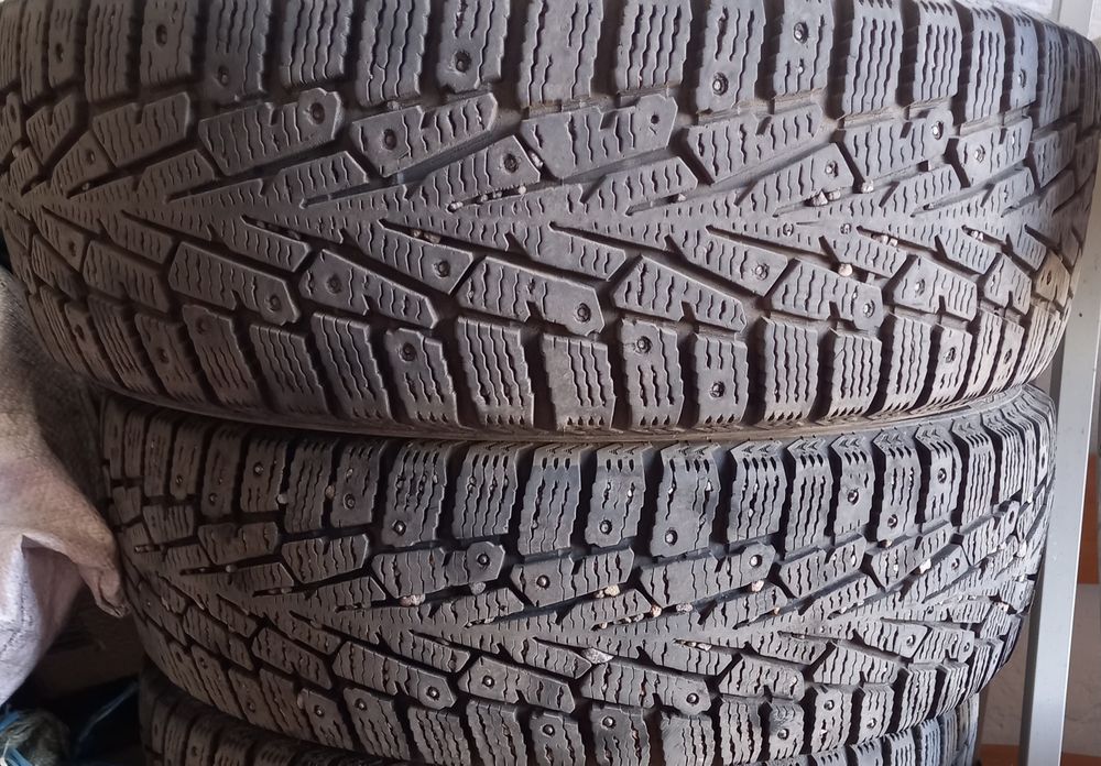 Шины зимние шипованные