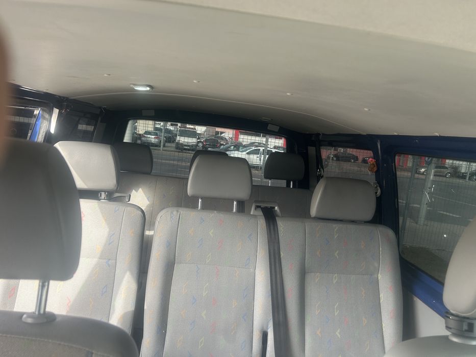 Wolkswagen Transporter T5 -1,9 TDI 1,9 75 CP AN 2007 Acte la zi