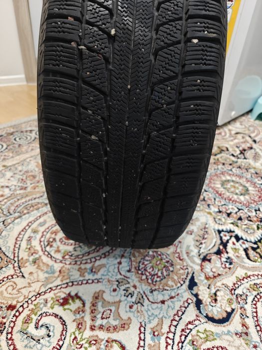Продам зимние шины Triangle