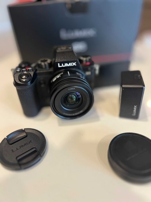 Panasonic Lumix S5 + Obiectiv 18-40 Nou