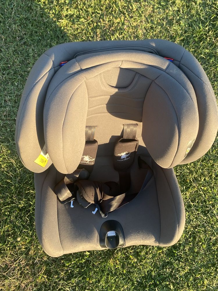 Scaun masina ISOFIX