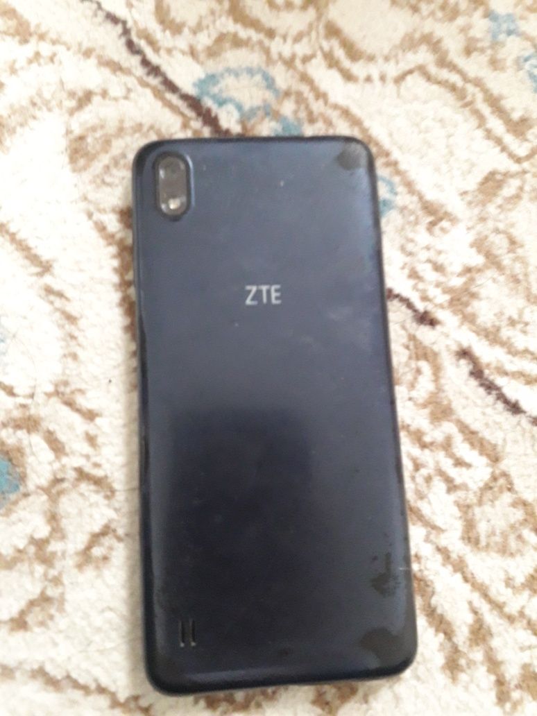 Zte  телефон не новый