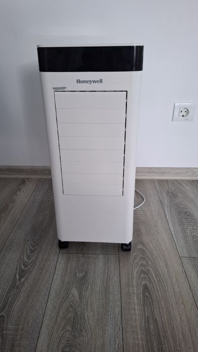 Răcitor de aer evaporativ