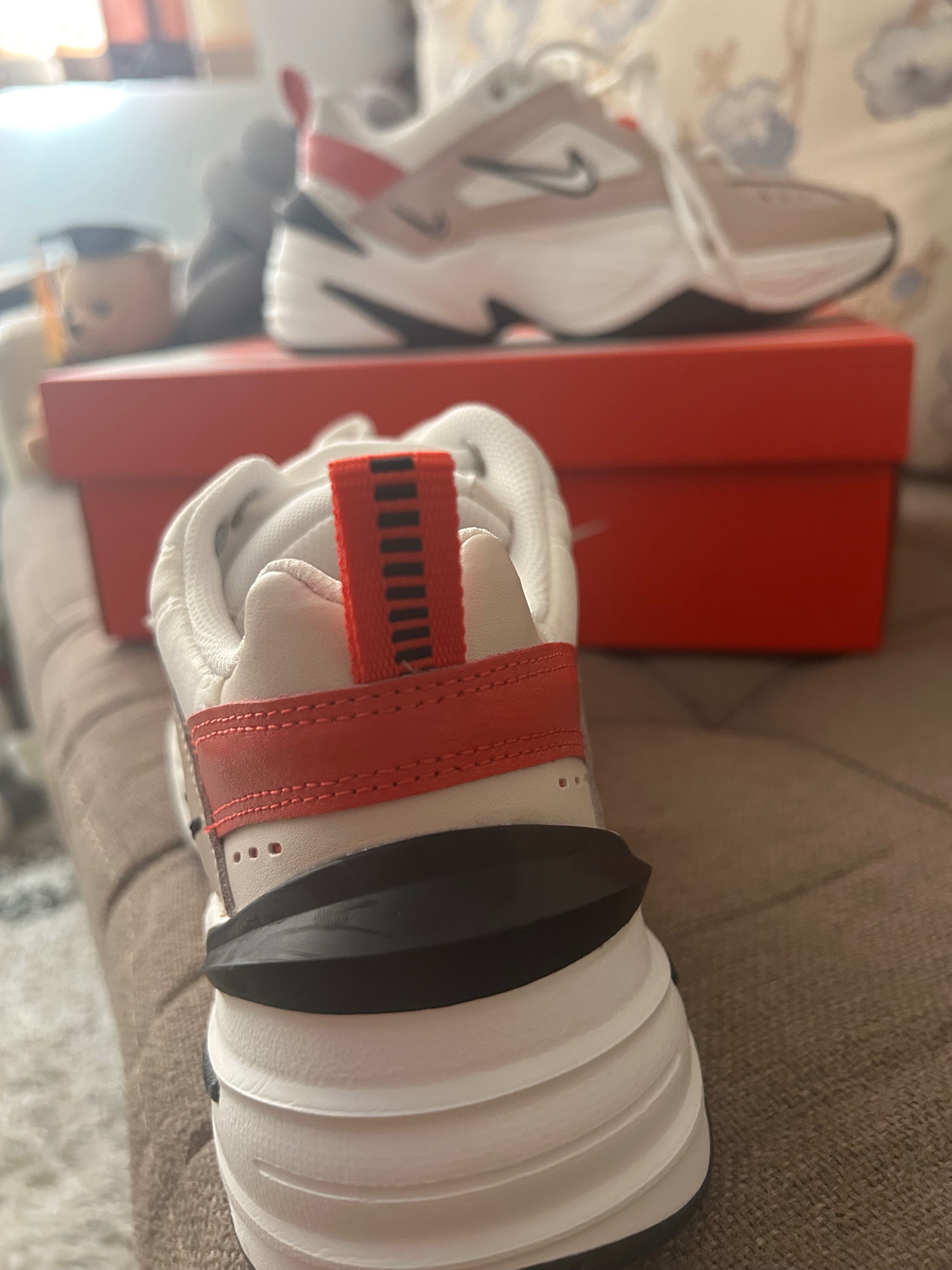 Маратонки Nike M2K Tekno