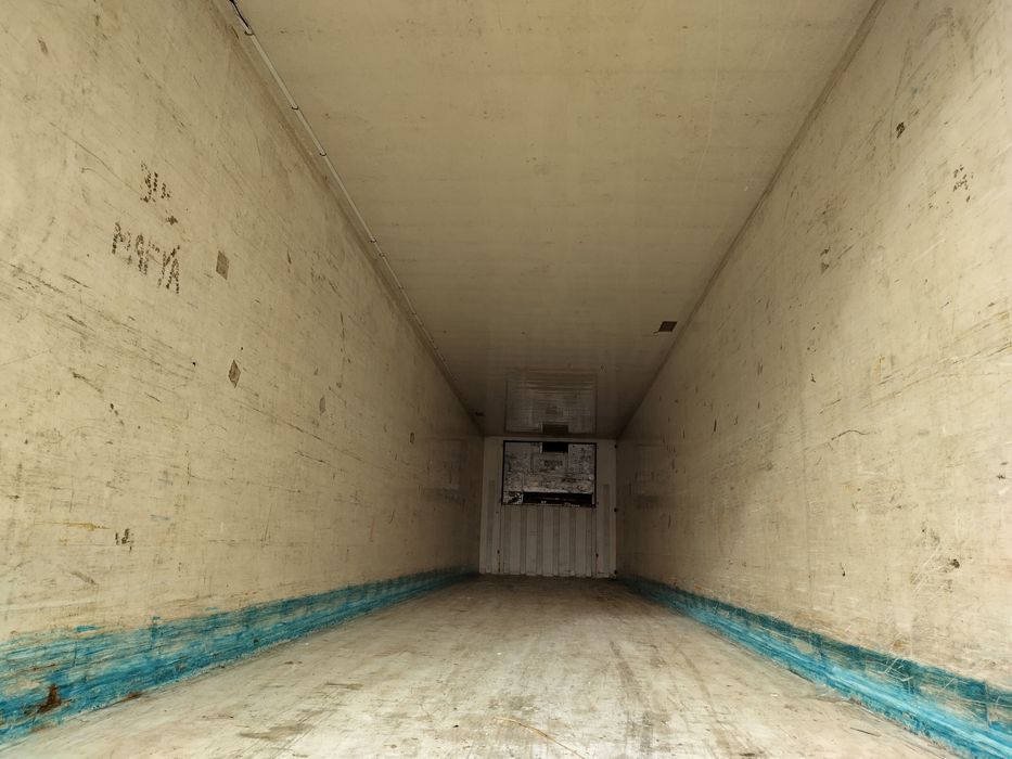 Spatiu depozitare container ,izoterma,frigorific posibilitate birou