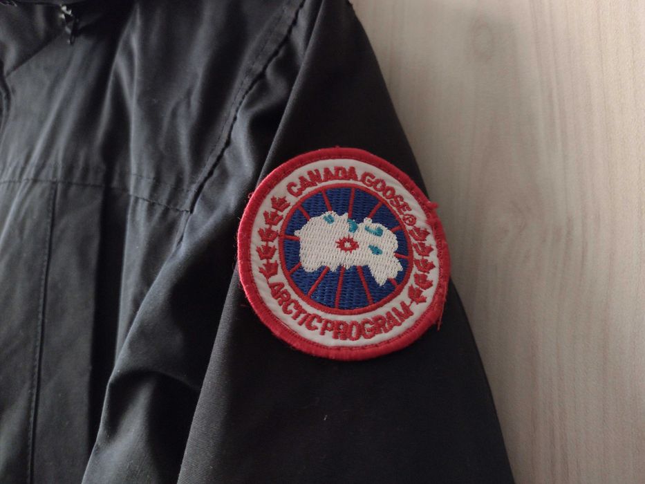 Canada Goose - детско зимно яке с пух