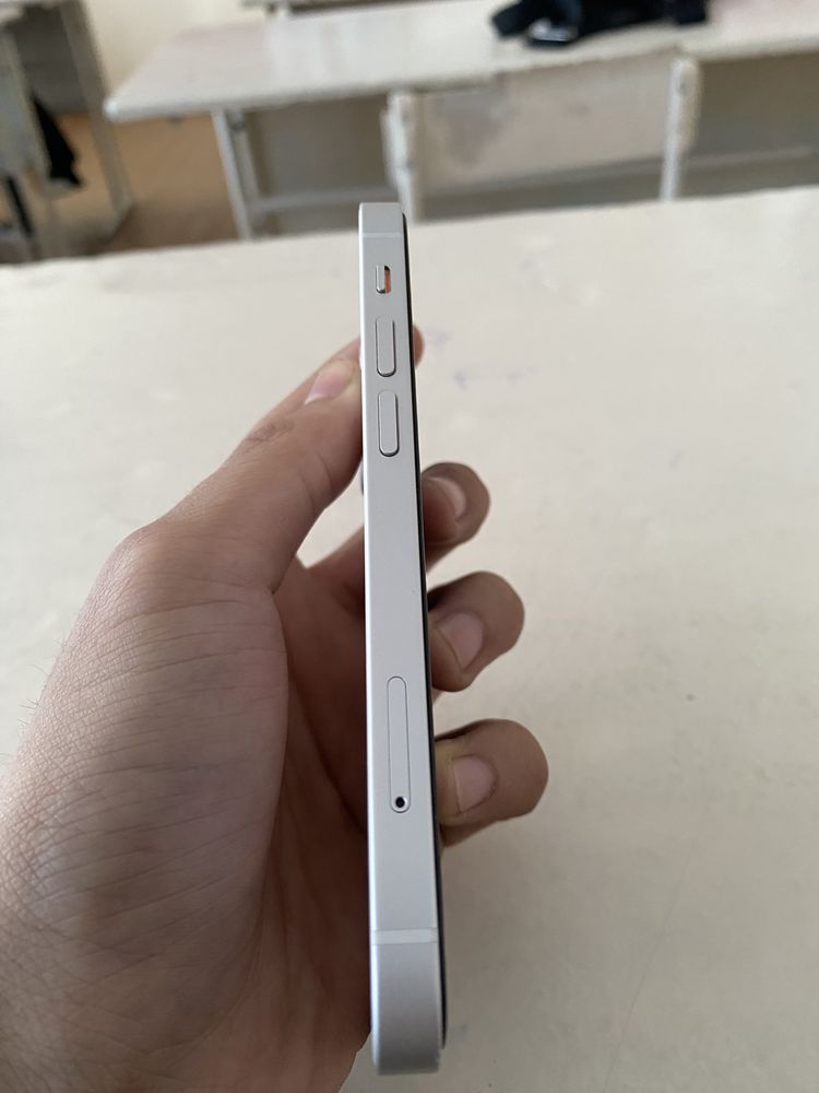 Iphone 12 mini white