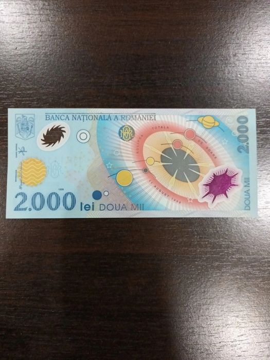 Bacnota 2000 lei eclipsa